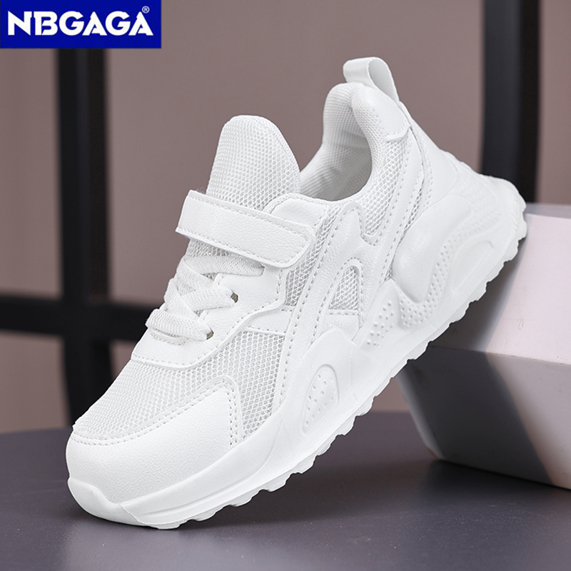 Lightweight Children Sneaker B - đánh giá và giá Badminton Junior