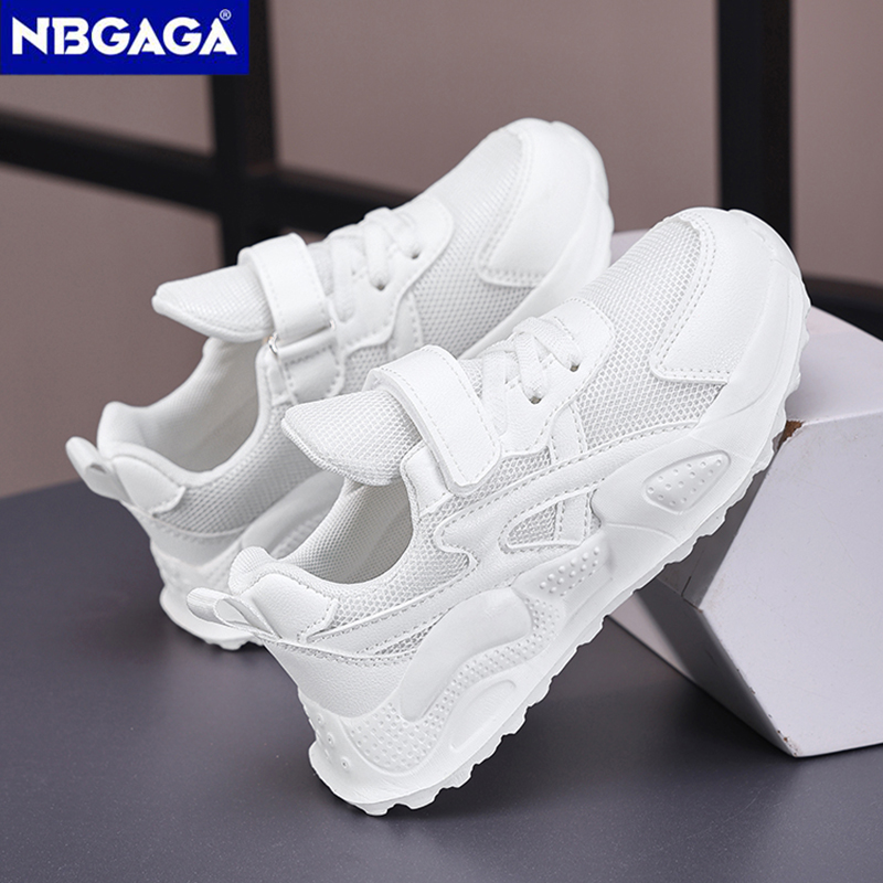 Lightweight Children Sneaker B - đánh giá và giá Badminton Junior